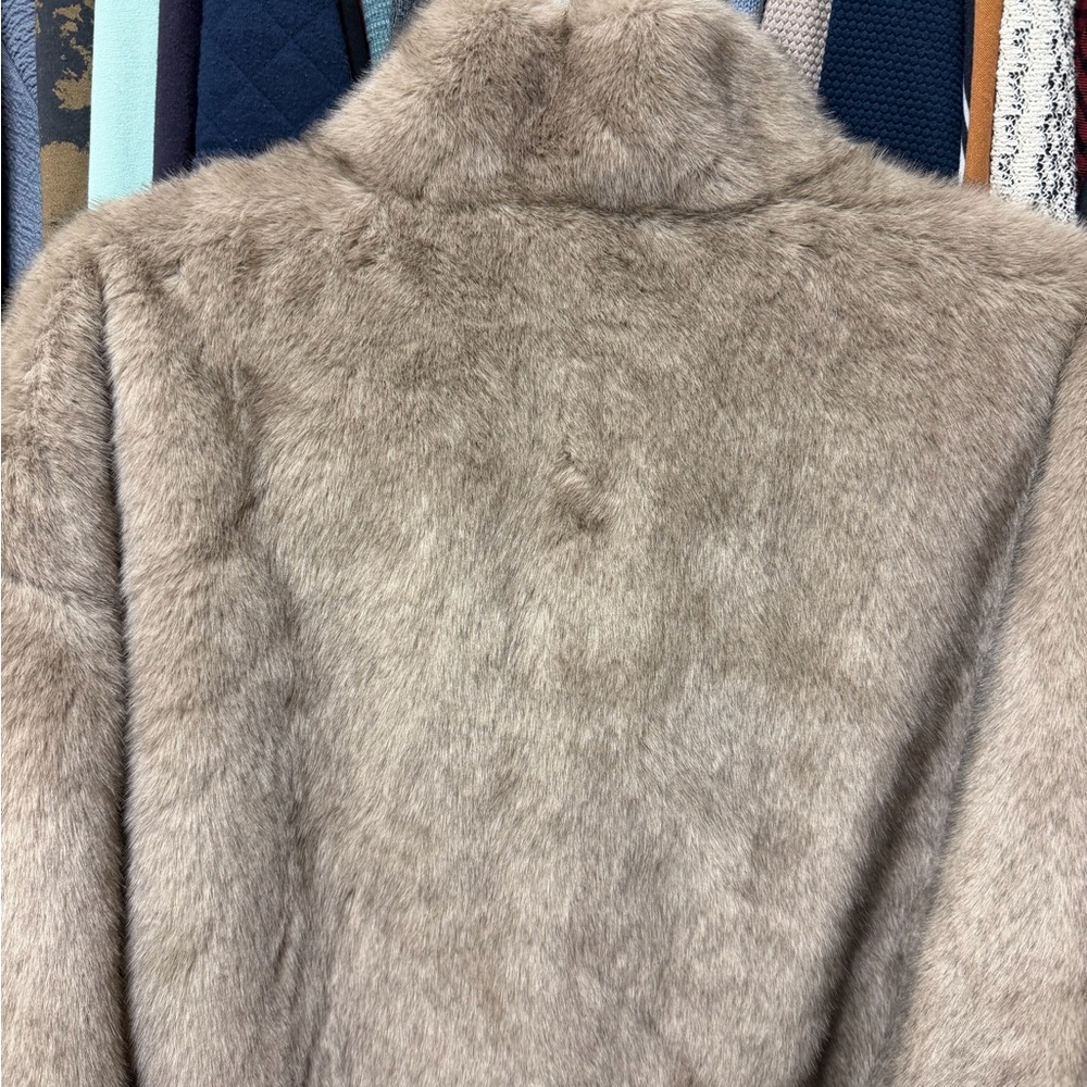 Rebecca Minkoff faux fur cropped jacket - Picture 8 of 9